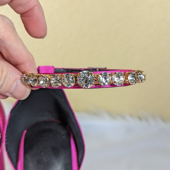 Hot Pink Mary Jane Barbie Core Platform Heels Rhinestone Accents Size 38 - Picture 8 of 8